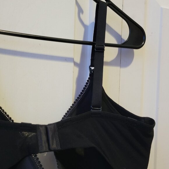 On Gossamer Women Next to Nothing Nursing Bralette, Black, 36DD - Picture 6 of 9